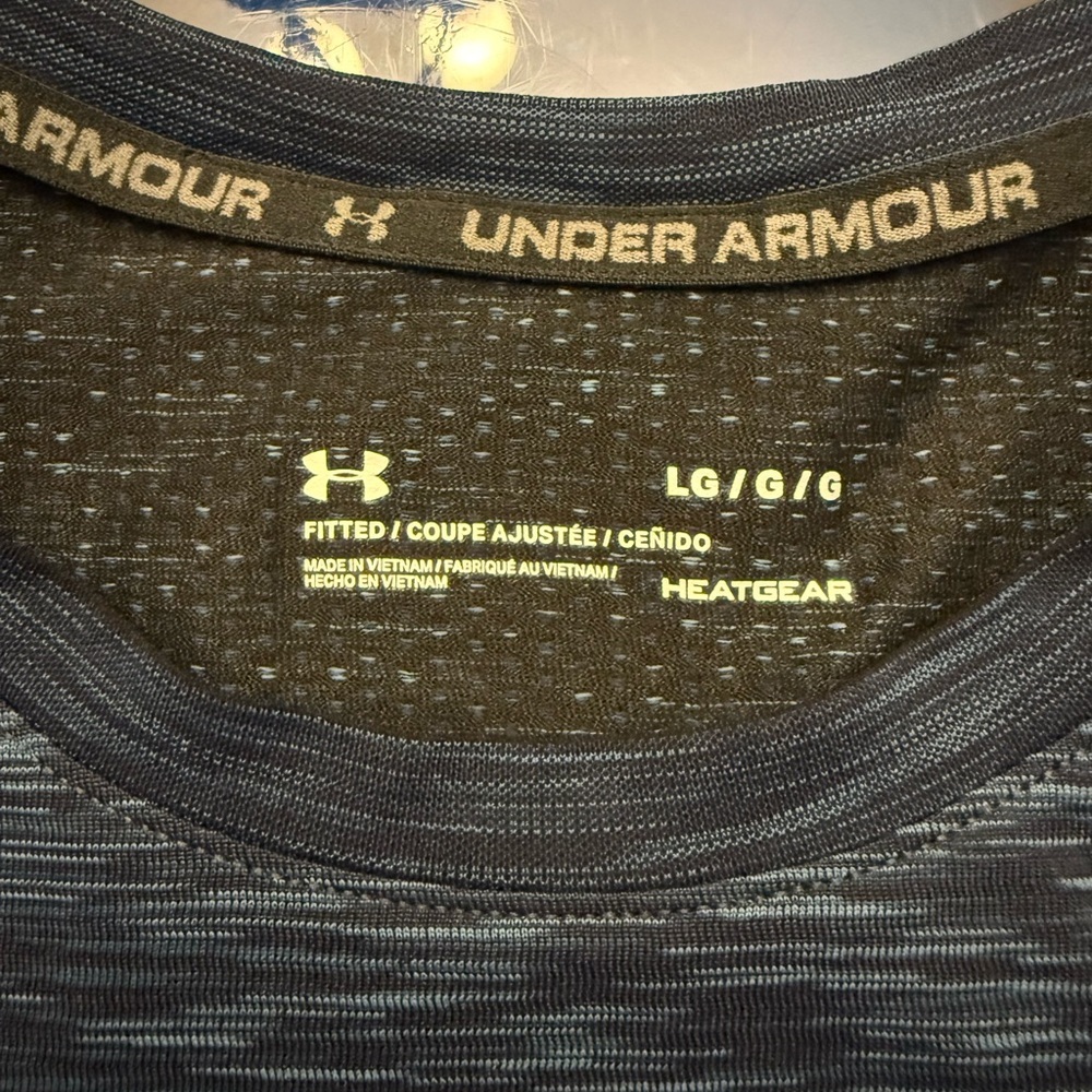 Under Armour HeatGear Fitted Athletic Shirt Mens Large Blue Training Tee - Picture 2 of 6